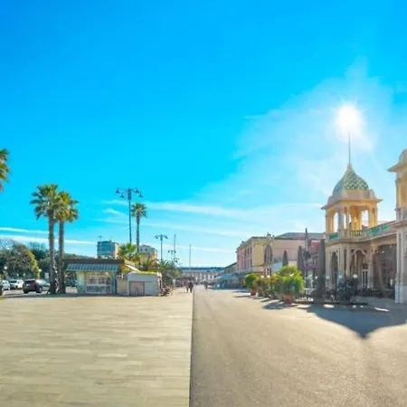 Glamour Βιαρέτζιο